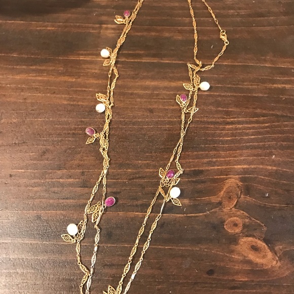 Filigree handmade pearl & red stone necklace - Picture 4 of 4